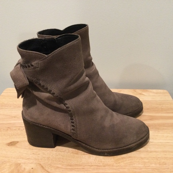 UGG Suede Leather Grey Block Heel Booties 8M - Picture 2 of 10